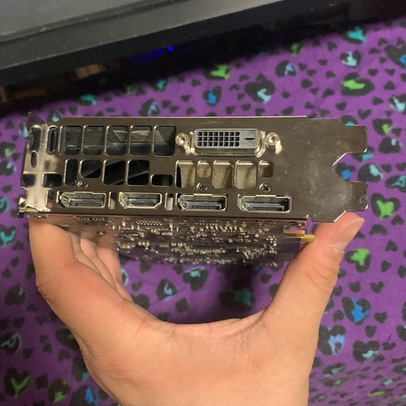 EVGA GeForce gtx 1060 3 gigabyte VRAM Graphics Card - Picture 8 of 8